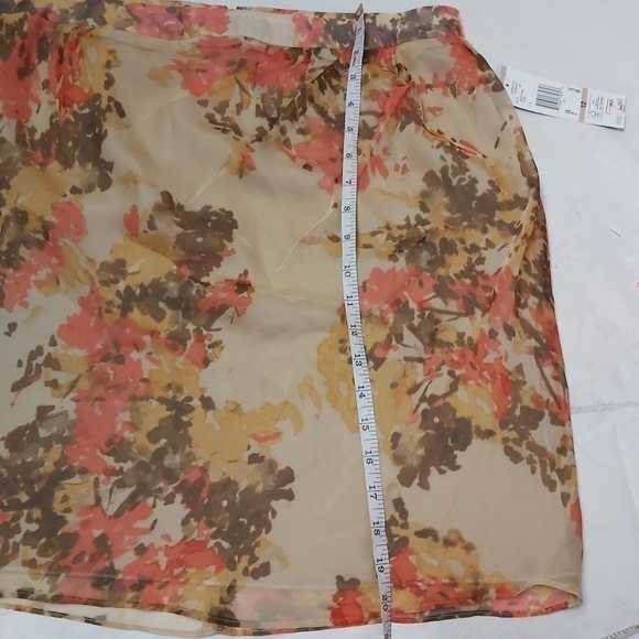 ANNE Klein   Gramercy Floral Pencil Skirt - Picture 9 of 12